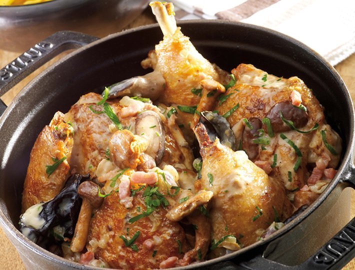 Recette du quotidien Maître CoQ, Cocotte de poulet forestière.