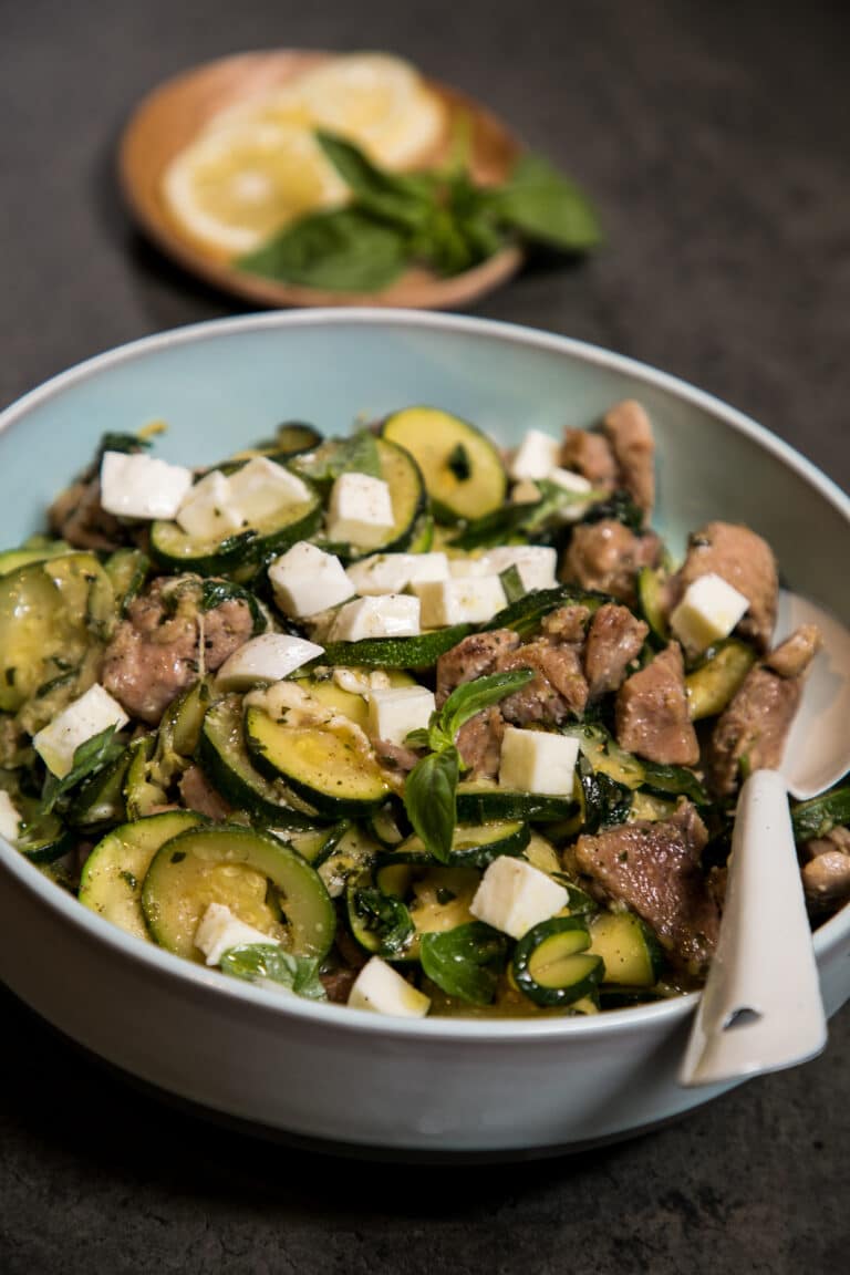 saute-de-dinde-aux-courgettes-et-a-la-mozzarella